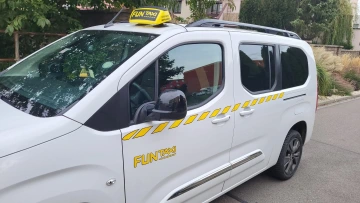 Fun Taxi Toyota vícemístné